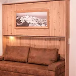 Lutonia Ζόλντεν