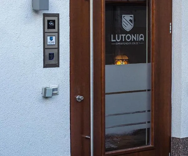 Апартаменти Lutonia *