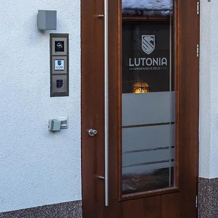 公寓 Lutonia *